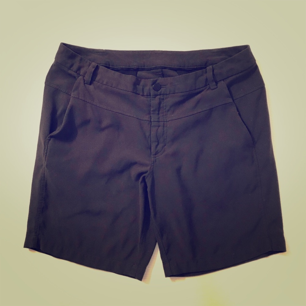 Navy slim lululemon size 36” men’s chino shorts